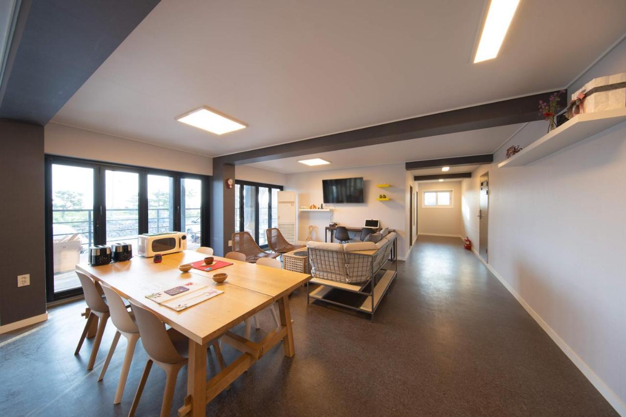 Sagye Travel Hotel Seogwipo Bagian luar foto